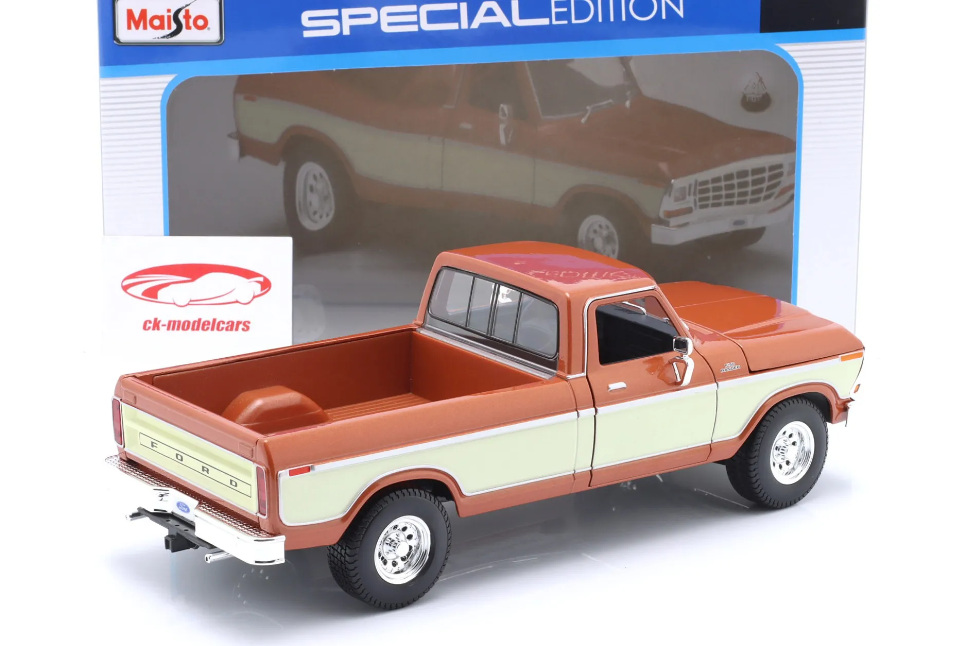 Ford F150 Pick-Up Baujahr 1979 braun metallic / creme weiß 1:18 Maisto