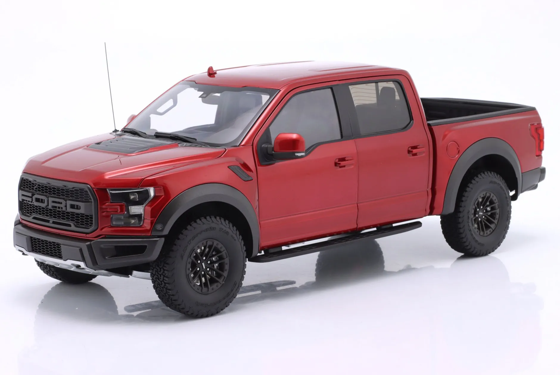 Ford F-150 Raptor Supercrew Pick-Up Baujahr 2019 rubinrot 1:18 AUTOart