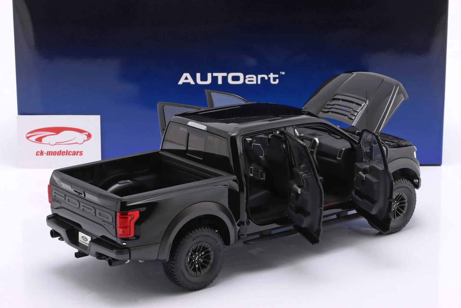 Ford F-150 Raptor Supercrew Pick-Up Baujahr 2019 achatschwarz 1:18 AUTOart