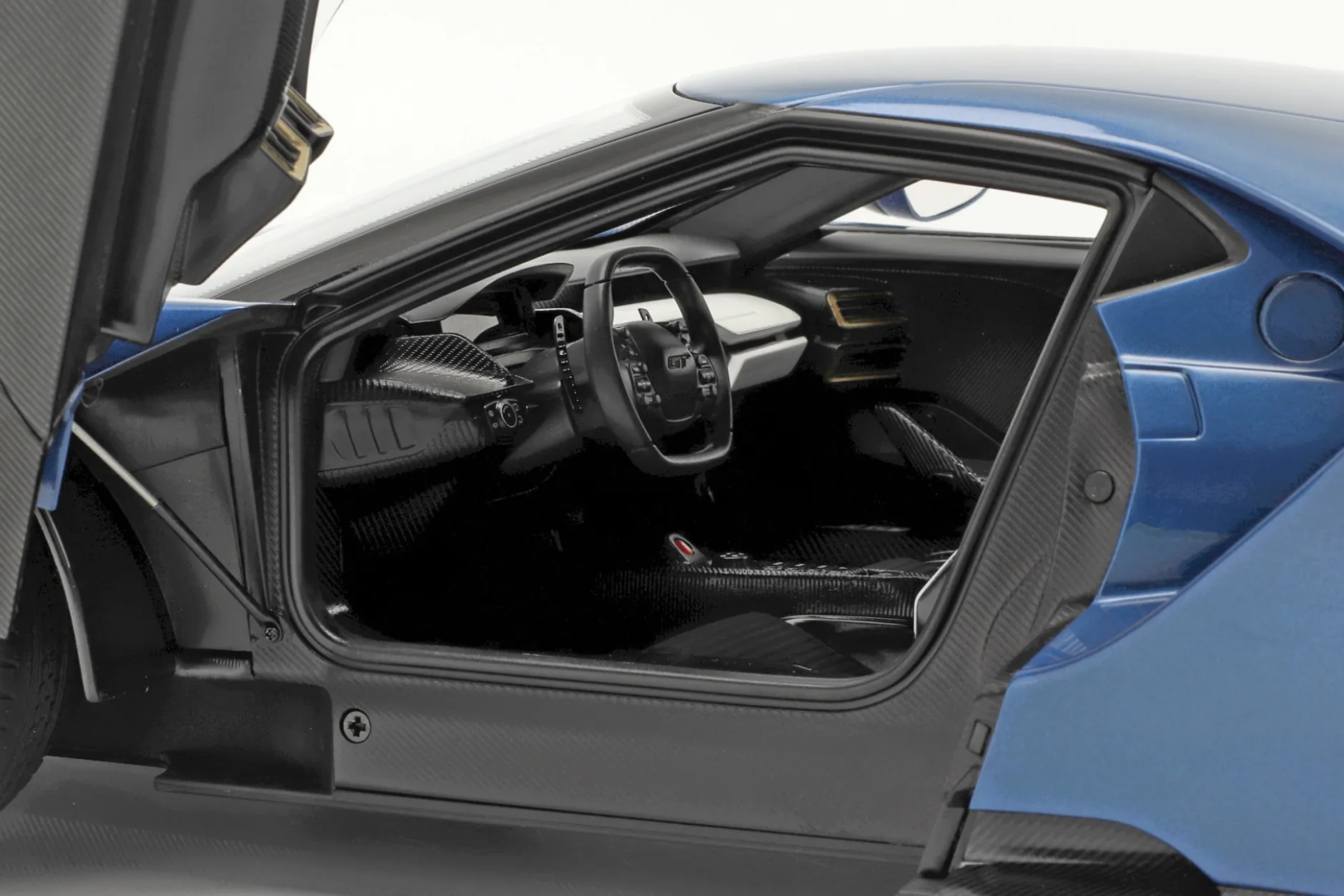 Ford GT Baujahr 2017 liquid blau 1:12 AUTOart