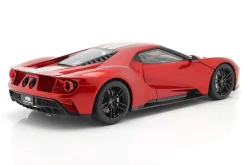 Ford GT Baujahr 2017 rot / silber 1:12 AUTOart