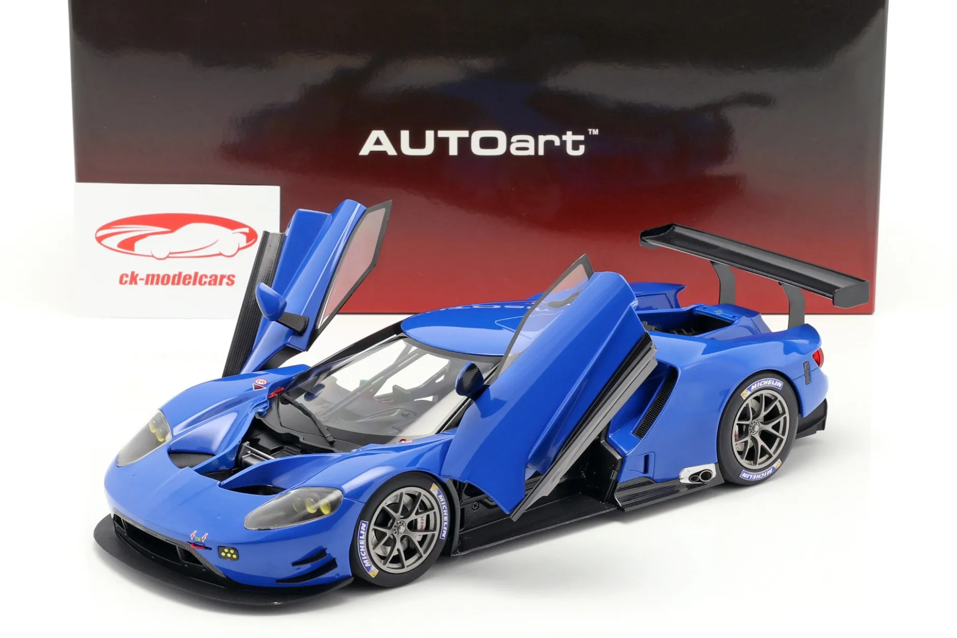 Ford GT LeMans Plain Body Version blau 1:18 AUTOart