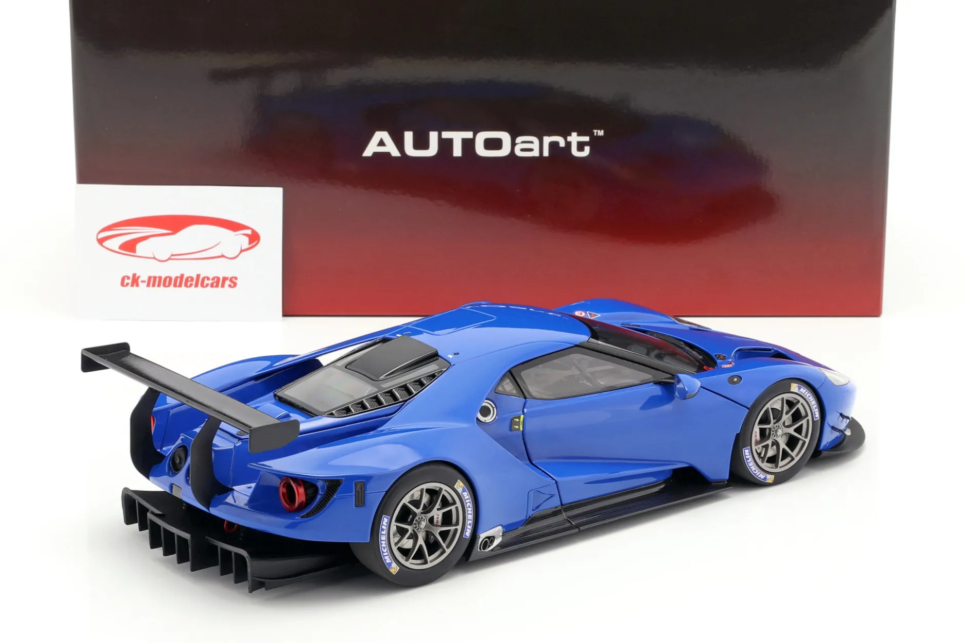 Ford GT LeMans Plain Body Version blau 1:18 AUTOart