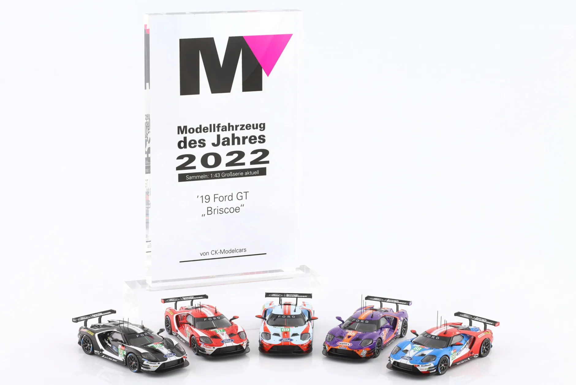 Ford GT #68 Winner LMGTE Pro Class 24h LeMans 2016 Hand, Müller, Bourdais 1:43 Ixo