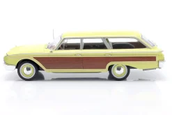 Ford LTD Country Squire Baujahr 1960 hellgelb / Holzoptik 1:18 ModelCar Group