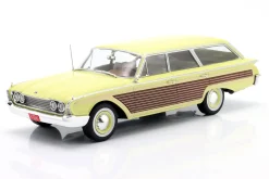 Ford LTD Country Squire Baujahr 1960 hellgelb / Holzoptik 1:18 ModelCar Group