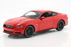 Ford Mustang Baujahr 2015 rot 1:18 Maisto