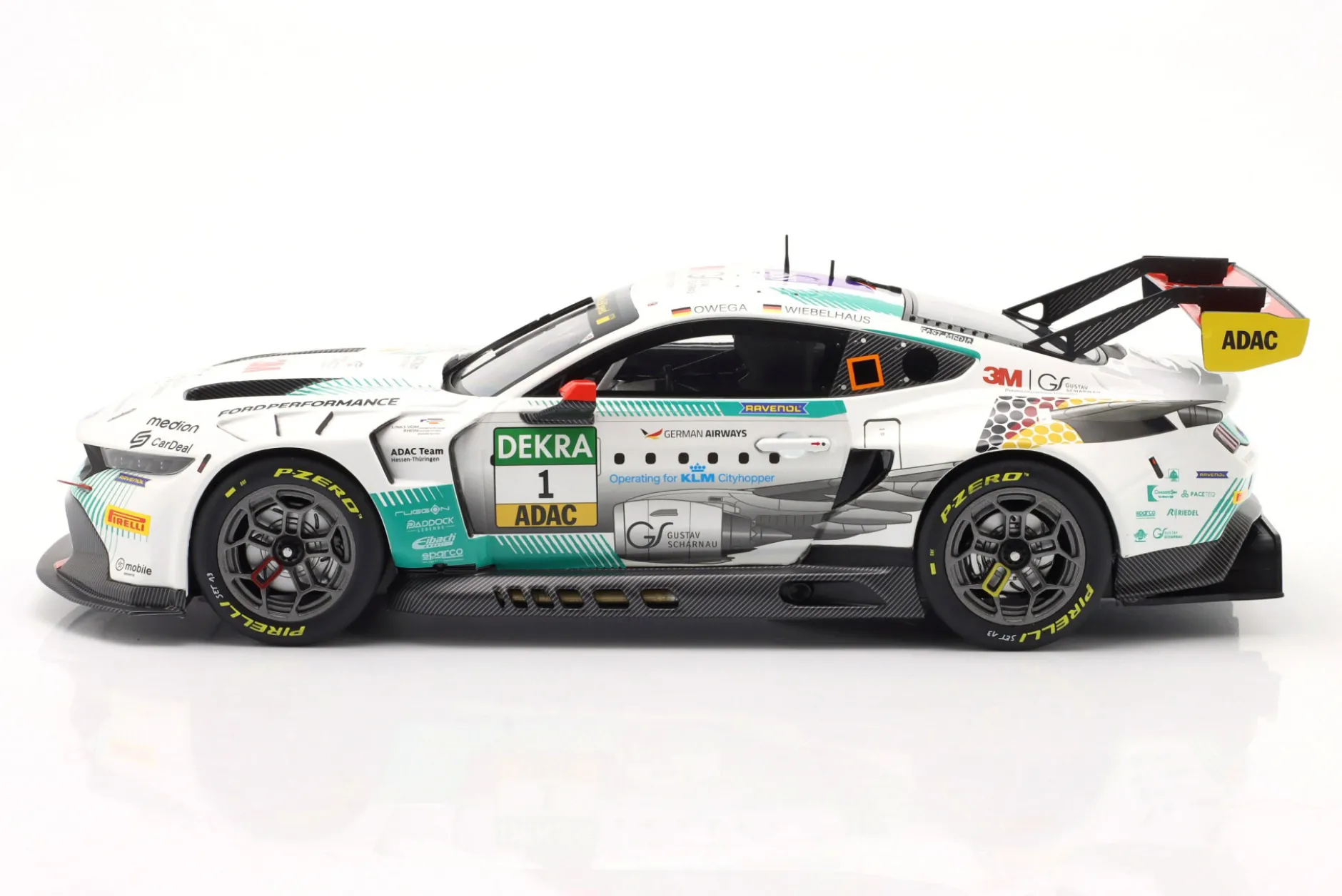 Ford Mustang GT3 #1 ADAC GT Masters Champion 2025 Owega, Wiebelhaus 1:18 Ixo
