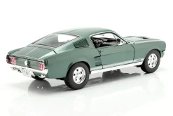 Ford Mustang GTA Fastback Baujahr 1967 grün 1:18 Maisto