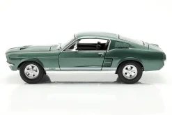 Ford Mustang GTA Fastback Baujahr 1967 grün 1:18 Maisto