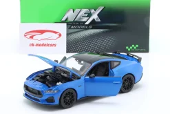 Ford Mustang GT Baujahr 2024 blau metallic / schwarz 1:24 Welly