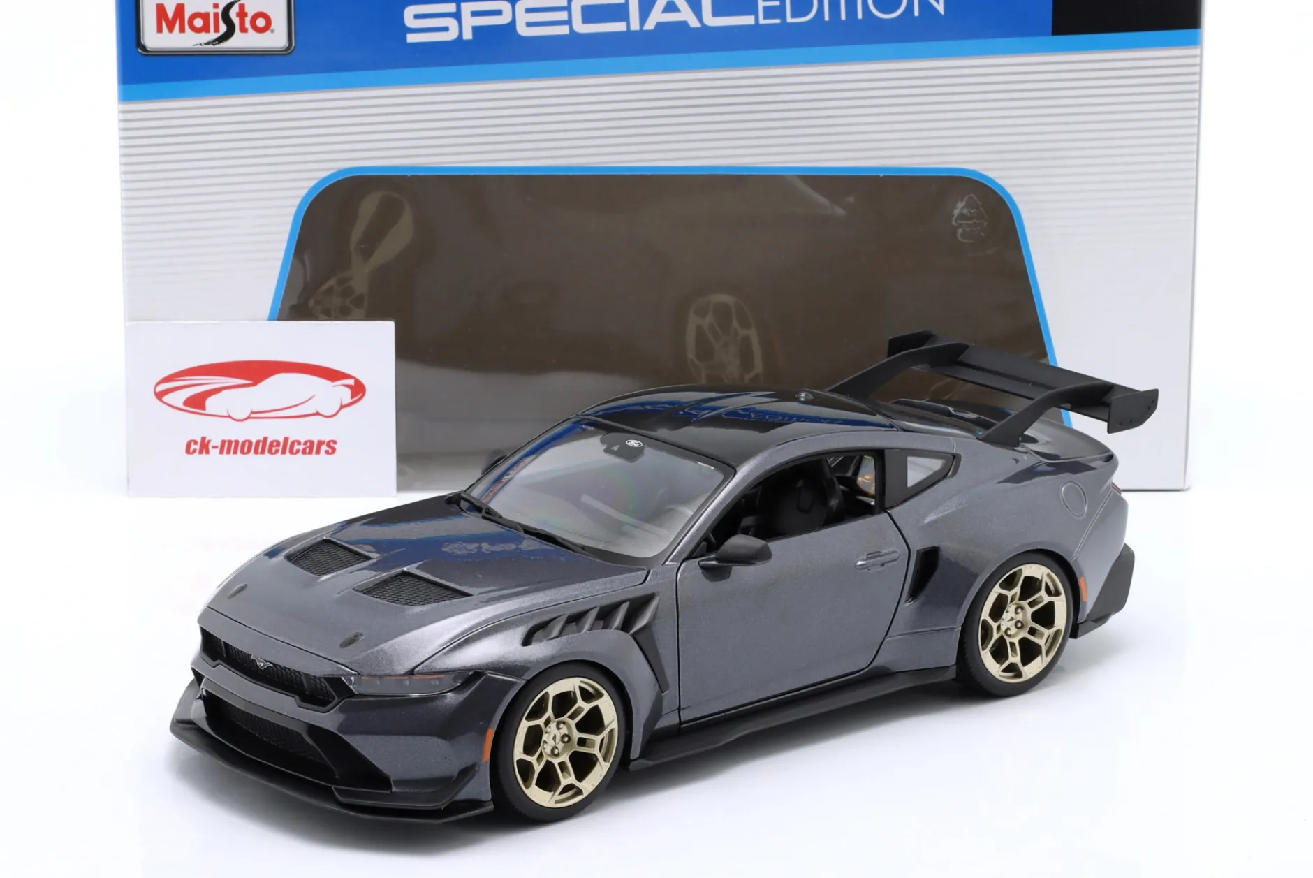 Ford Mustang GTD Baujahr 2025 grau metallic 1:18 Maisto
