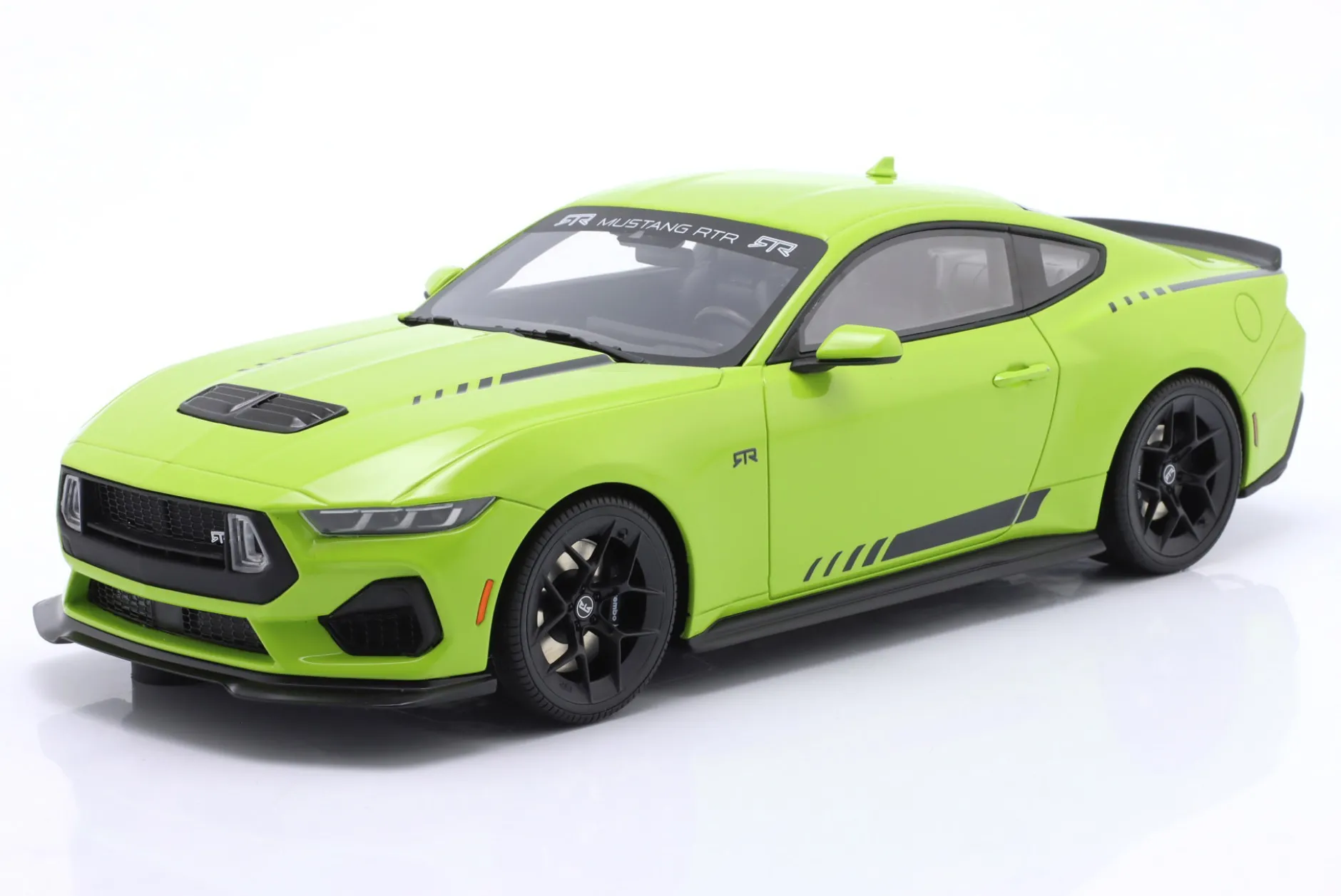 Ford Mustang RTR Spec-3 Coupe Baujahr 2025 grün 1:18 GT-Spirit