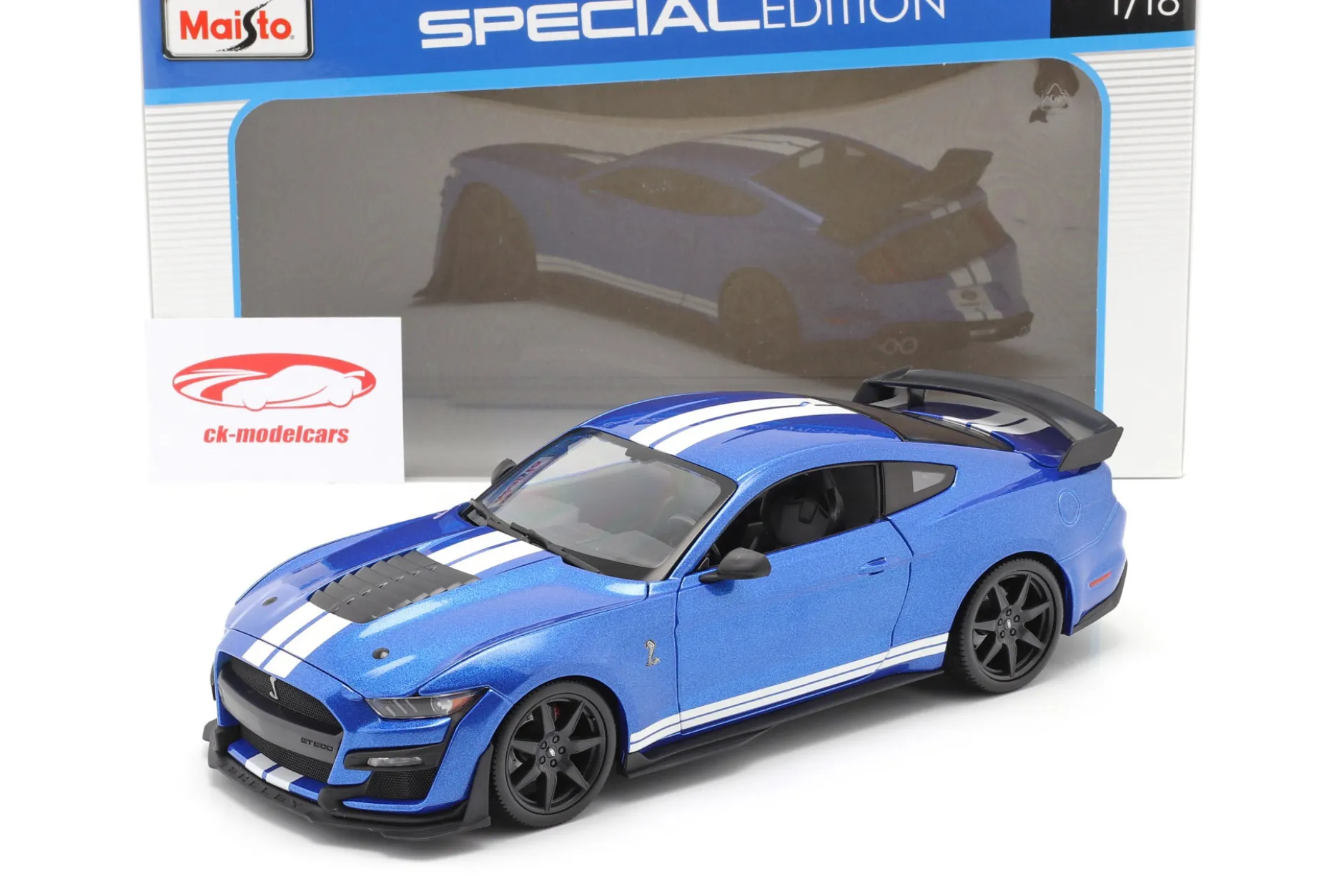 Ford Mustang Shelby GT500 Baujahr 2020 blau 1:18 Maisto