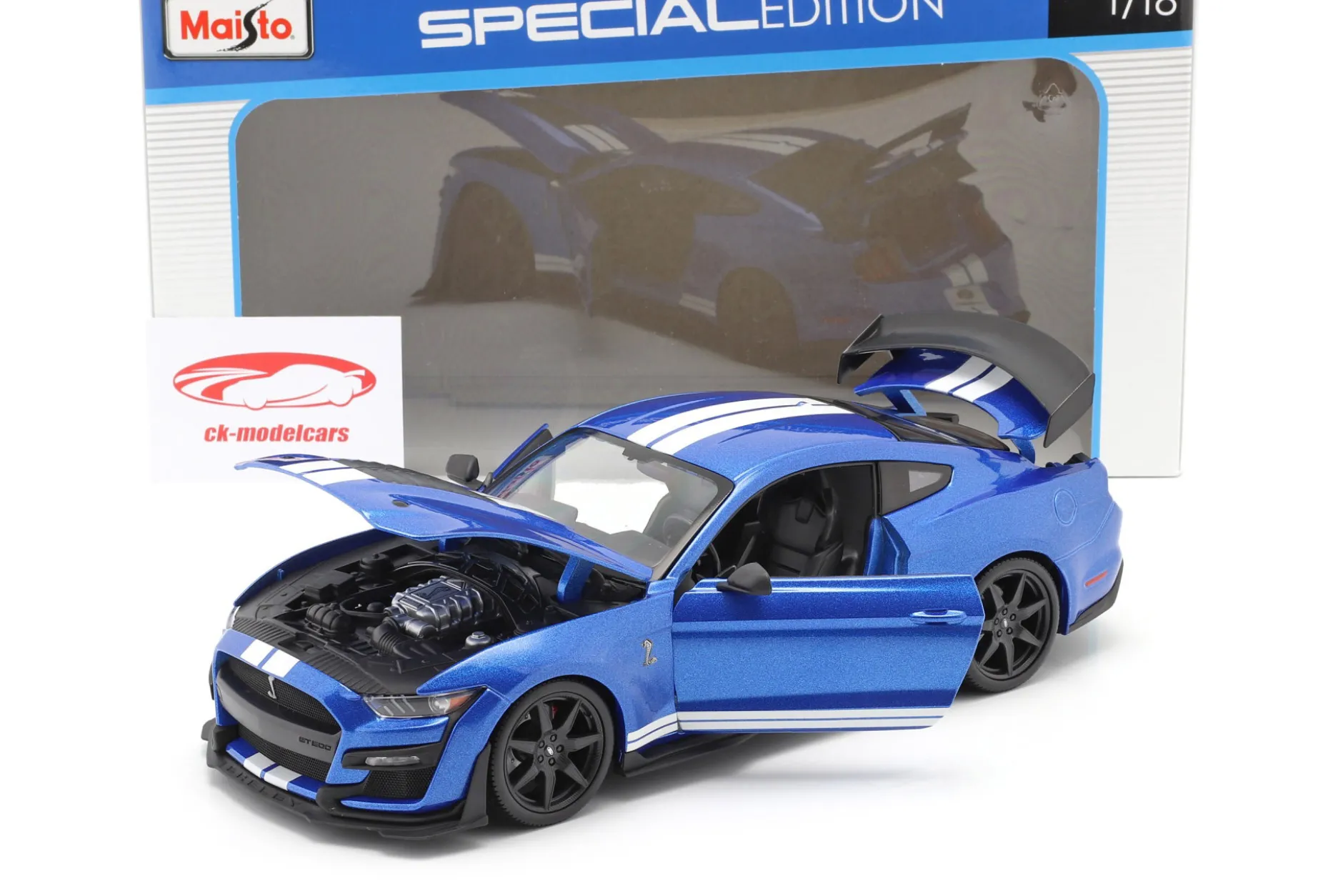Ford Mustang Shelby GT500 Baujahr 2020 blau 1:18 Maisto
