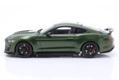 Ford Mustang Shelby GT500 dunkelgrün / weiß 1:18 AUTOart