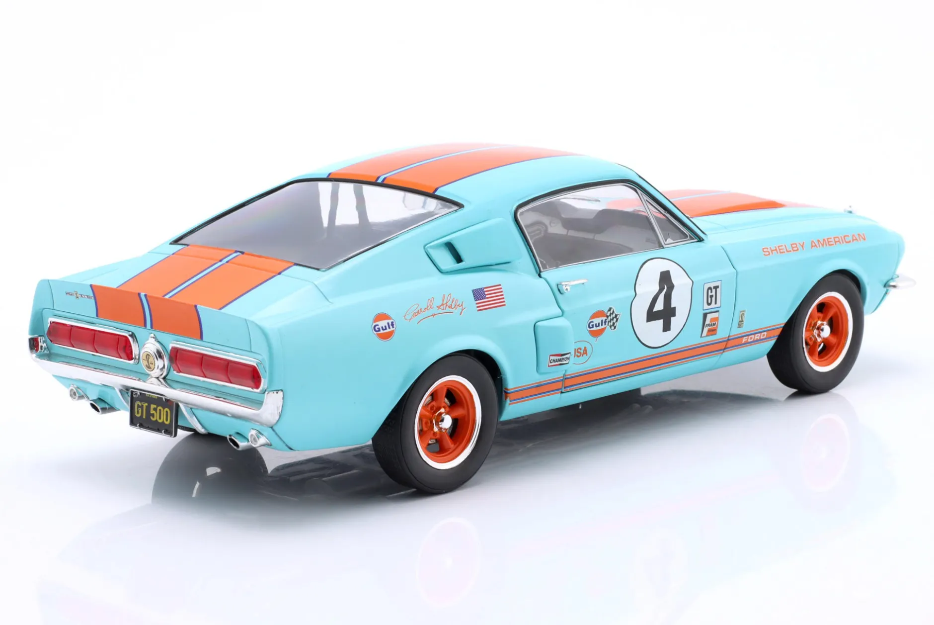 Ford Mustang Shelby GT500 #4 Gulf Racing Tribute 1967 1:18 Solido