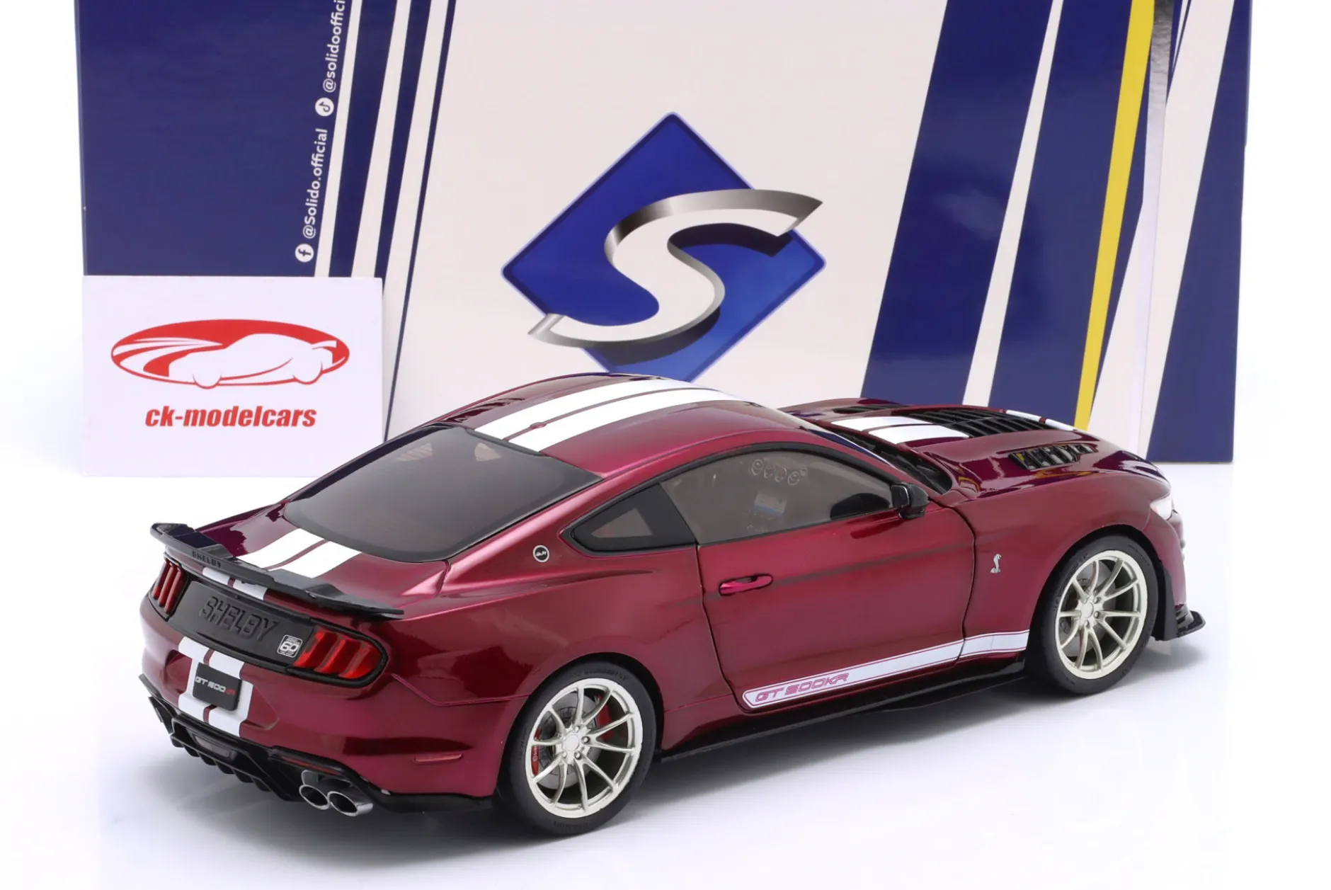 Ford Mustang Shelby GT500KR Baujahr 2023 lila metallic 1:18 Solido