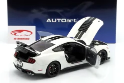 Ford Mustang Shelby GT500 weiß / schwarz 1:18 AUTOart