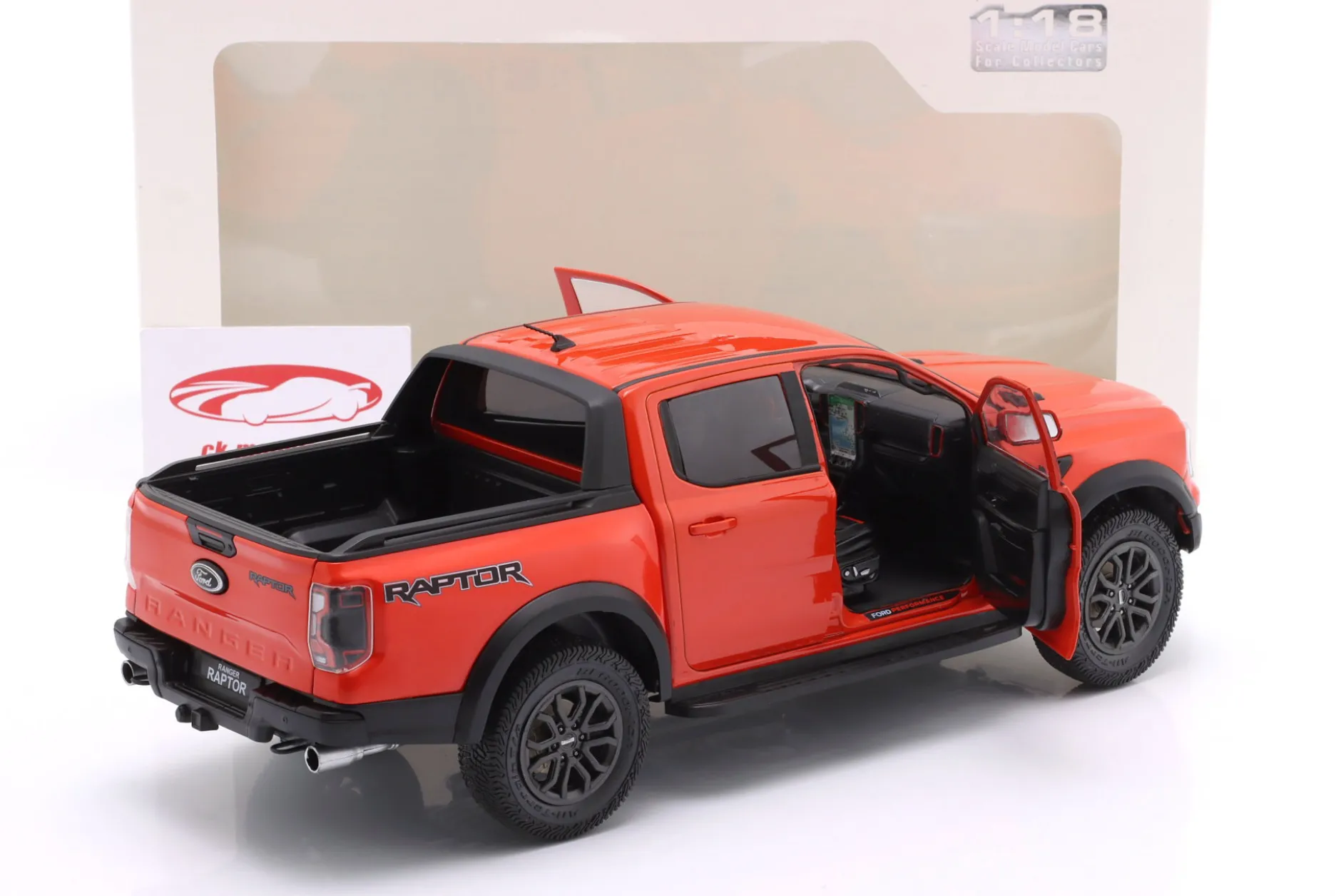Ford Ranger Raptor Pick-Up Baujahr 2024 orange 1:18 Solido