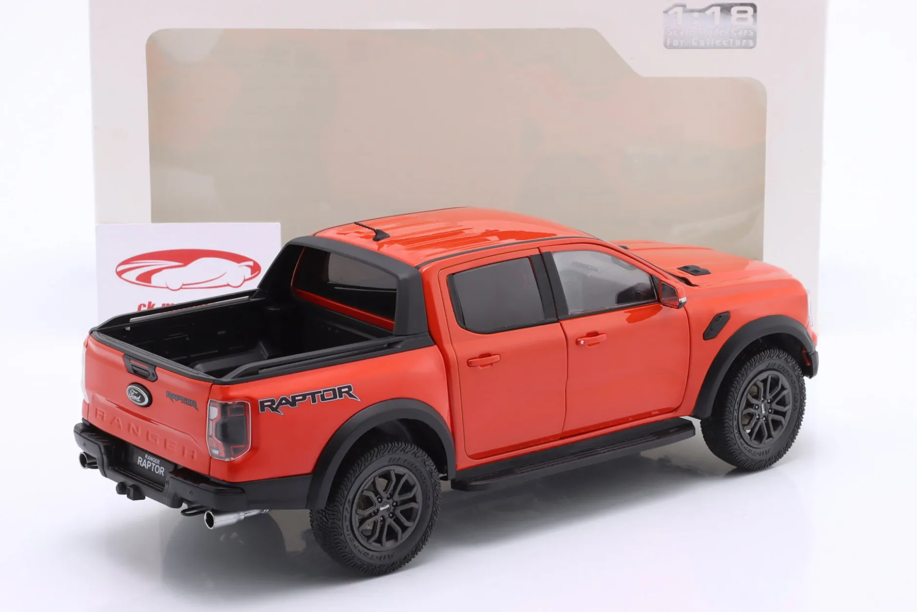 Ford Ranger Raptor Pick-Up Baujahr 2024 orange 1:18 Solido