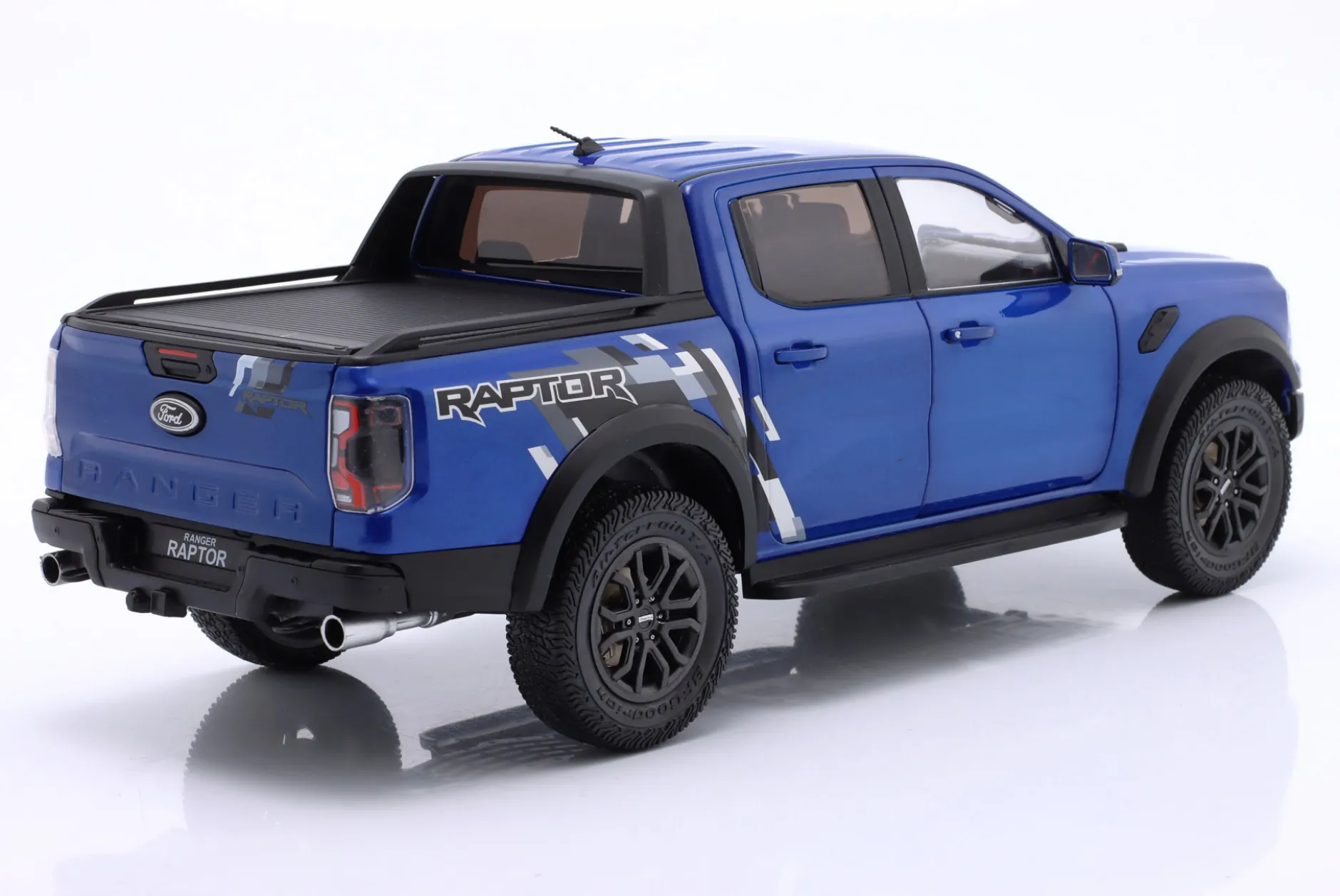 Ford Ranger Raptor Pick-Up Baujahr 2024 blau 1:18 Solido