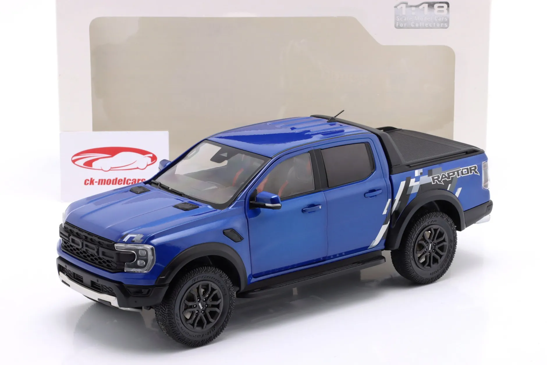 Ford Ranger Raptor Pick-Up Baujahr 2024 blau 1:18 Solido