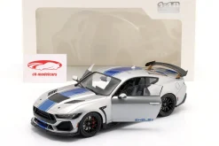 Ford Shelby Mustang Super Snake Baujahr 2025 silbergrau metallic 1:18 Solido