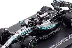 George Russell Mercedes-AMG F1 W16 #63 3rd China GP Formel 1 2025 1:64 Minichamps