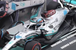 G. Russell Mercedes-AMG F1 W13 #63 1st Pole Ungarn GP Formel 1 2022 1:43 Minichamps