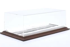 Hochwertige Acryl Vitrine mit Diorama-Bodenplatte Snow Road 1:43 Atlantic