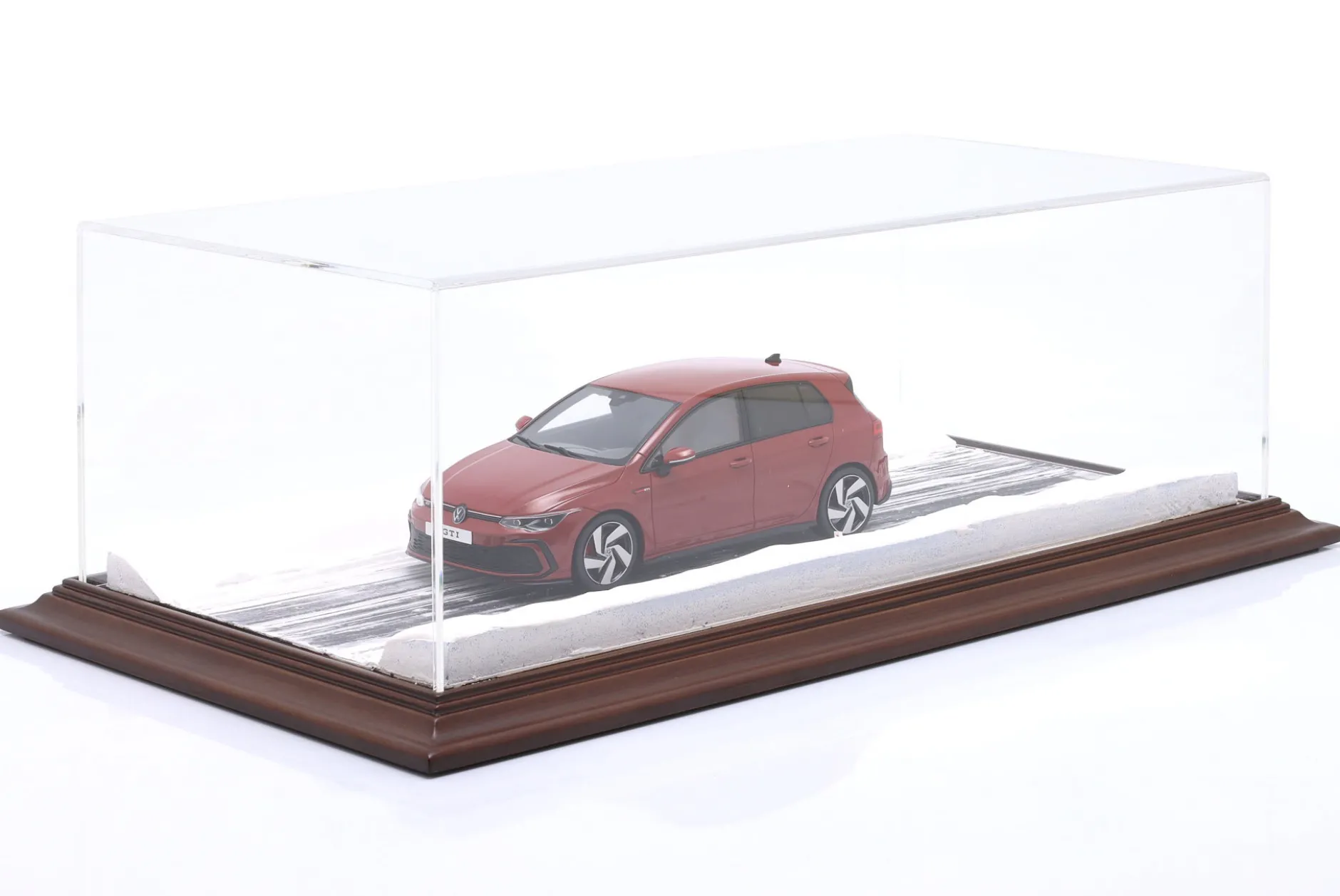 Hochwertige Acryl Vitrine mit Diorama-Bodenplatte Snow Road 1:43 Atlantic