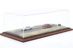 Hochwertige Acryl Vitrine mit Diorama-Bodenplatte Middle East Desert 1:43 Atlantic