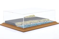 Hochwertige Acryl Vitrine mit Diorama-Bodenplatte Ocean Drive 1:24 / 1:18 Atlantic