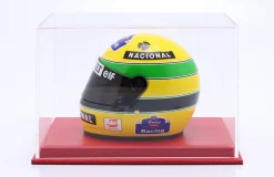 Hochwertige Acryl-Vitrine Mulhouse mit rotem Leder-Boden für Helme 1:2 Atlantic