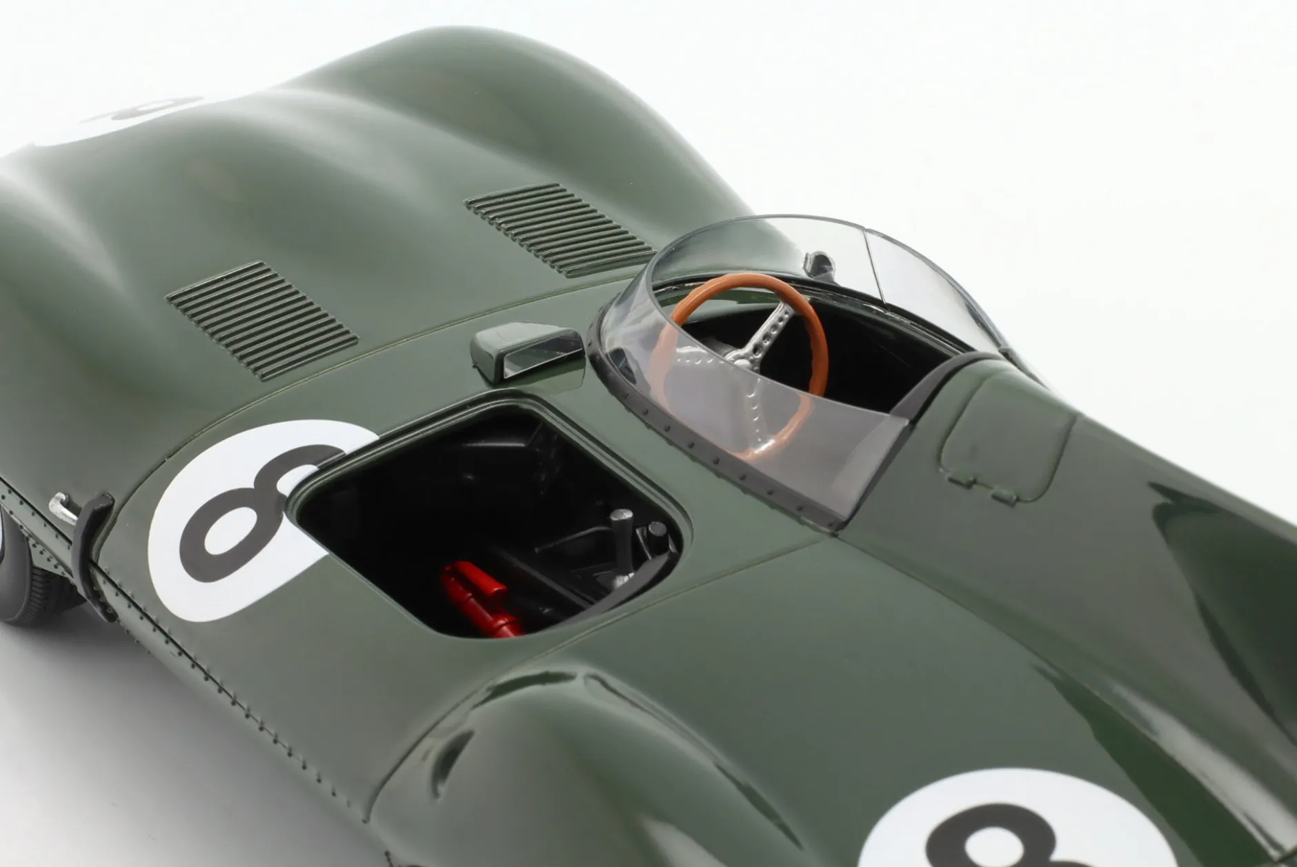 Jaguar D-Type #8 24h LeMans 1955 Beauman, Dewis 1:18 CMR