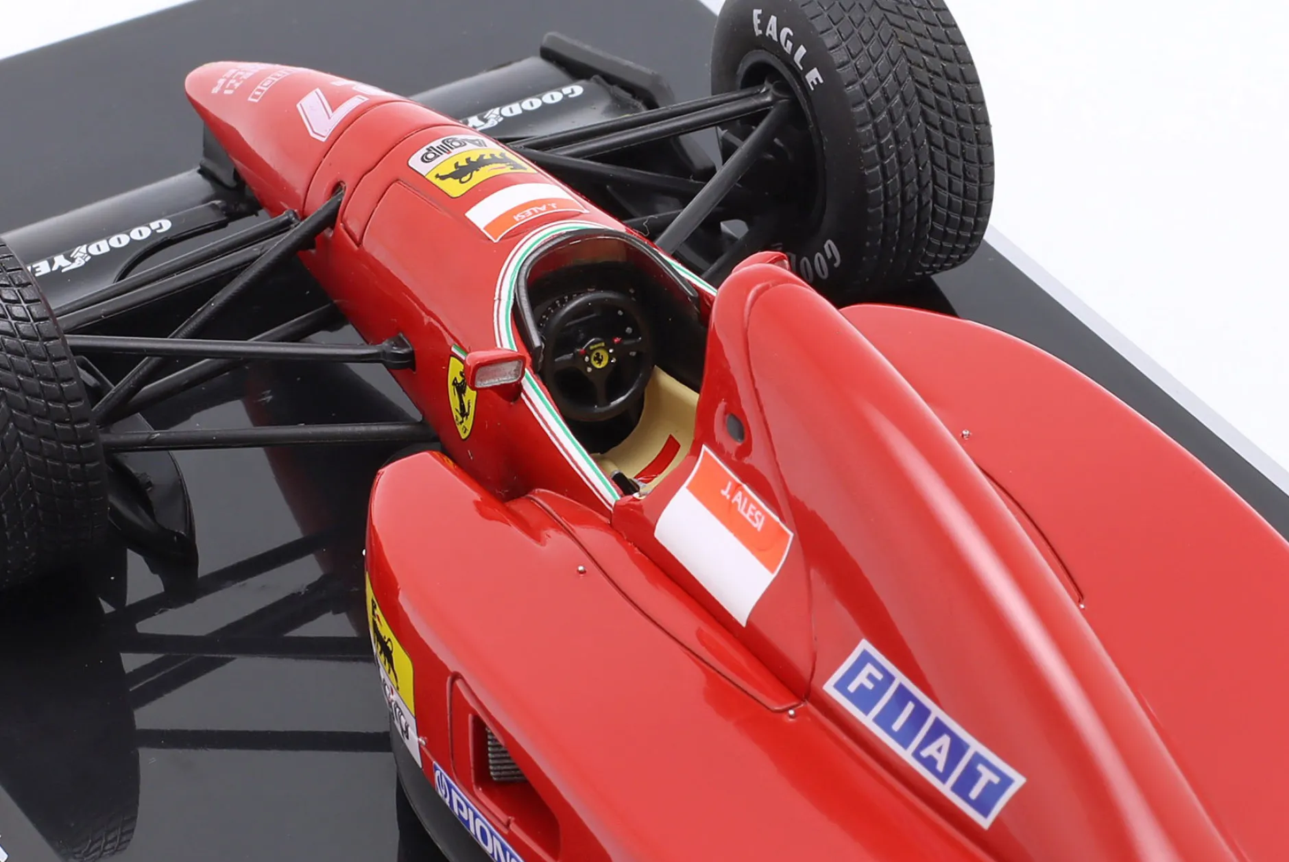Jean Alesi Ferrari F92A #27 Formel 1 1992 1:24 Premium Collectibles