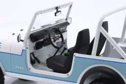 Jeep CJ-7 Clearwater Florida Police weiß / blau 1:18 Greenlight