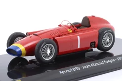 Juan Manuel Fangio Ferrari D50 #1 Formel 1 Weltmeister 1956 1:24 Premium Collectibles