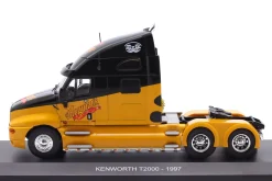 Kenworth T2000 Sattelzugmaschine Baujahr 1997 gelb / schwarz 1:43 Hachette