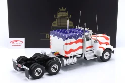 Kenworth W900 Sattelzugmaschine weiß / blau / rot 1:18 Road Kings
