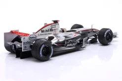 Kimi Räikkönen McLaren MP4/21 #3 Formel 1 2006 1:18 Minichamps