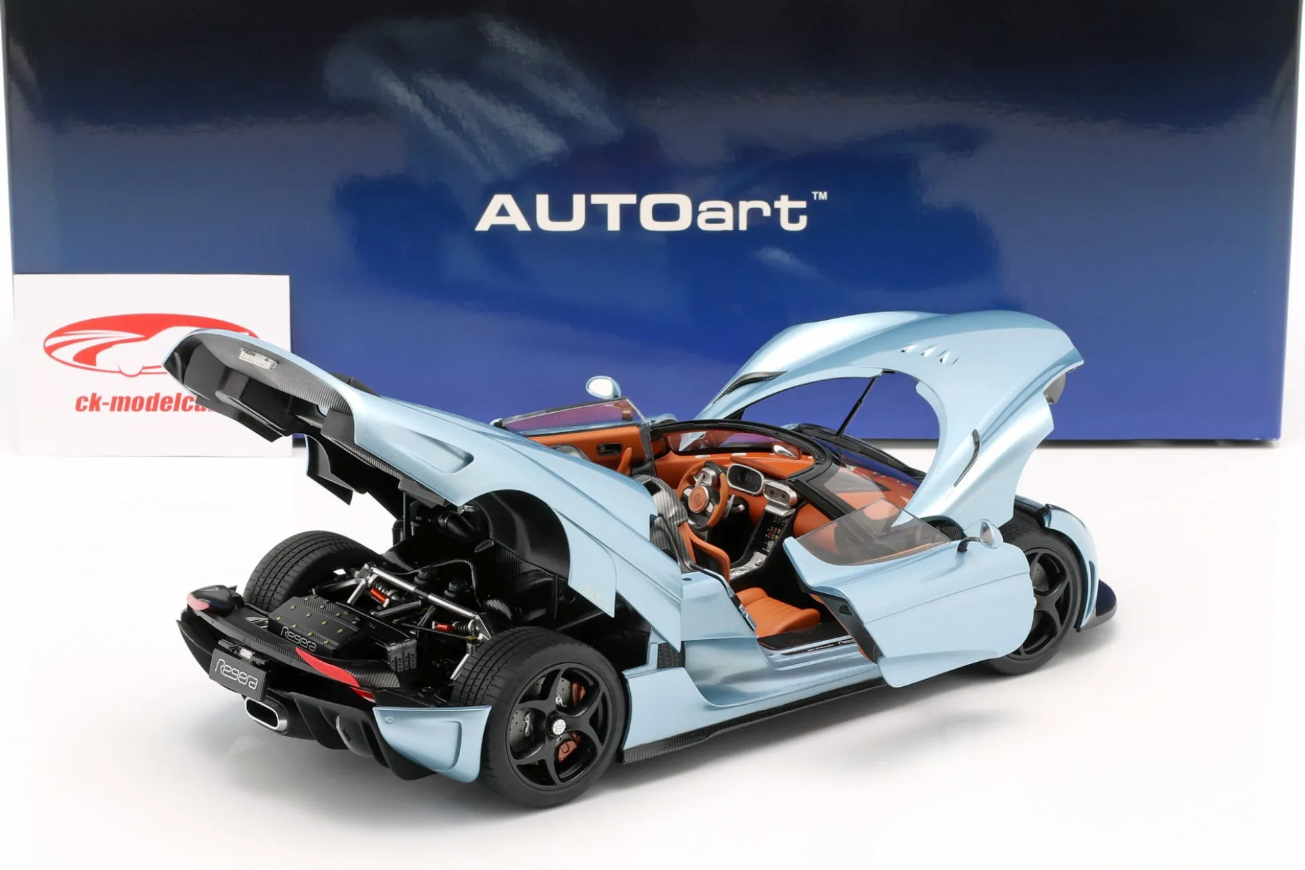 Koenigsegg Regera Baujahr 2016 horizontblau 1:18 AUTOart