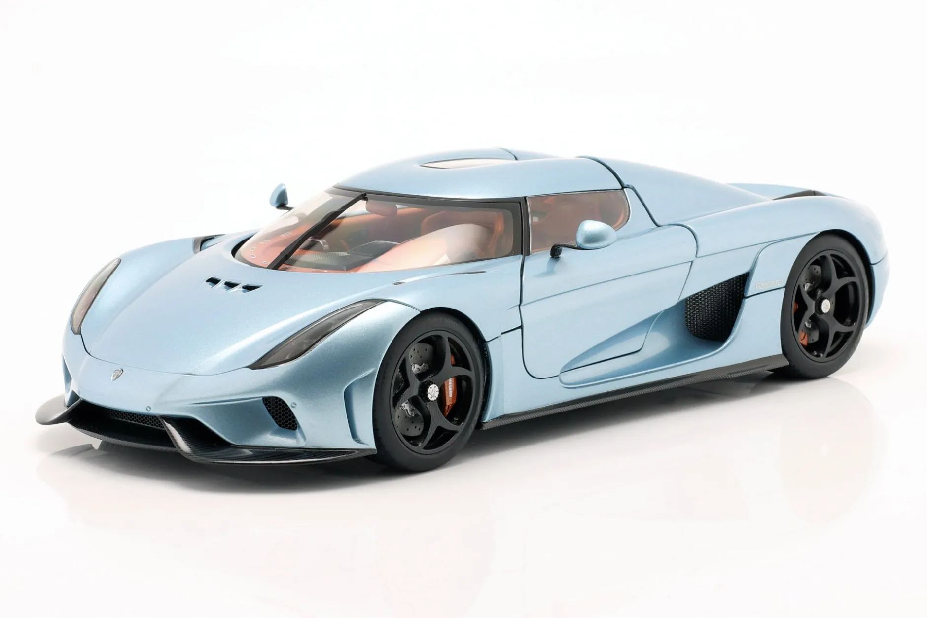 Koenigsegg Regera Baujahr 2016 horizontblau 1:18 AUTOart