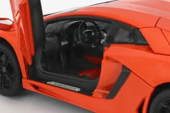 Lamborghini Aventador LP 700-4 orange 1:18 Rastar