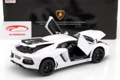 Lamborghini Aventador 700-4 weiß 1:18 Rastar