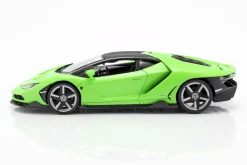 Lamborghini Centenario LP770-4 Baujahr 2016 grün 1:18 Maisto
