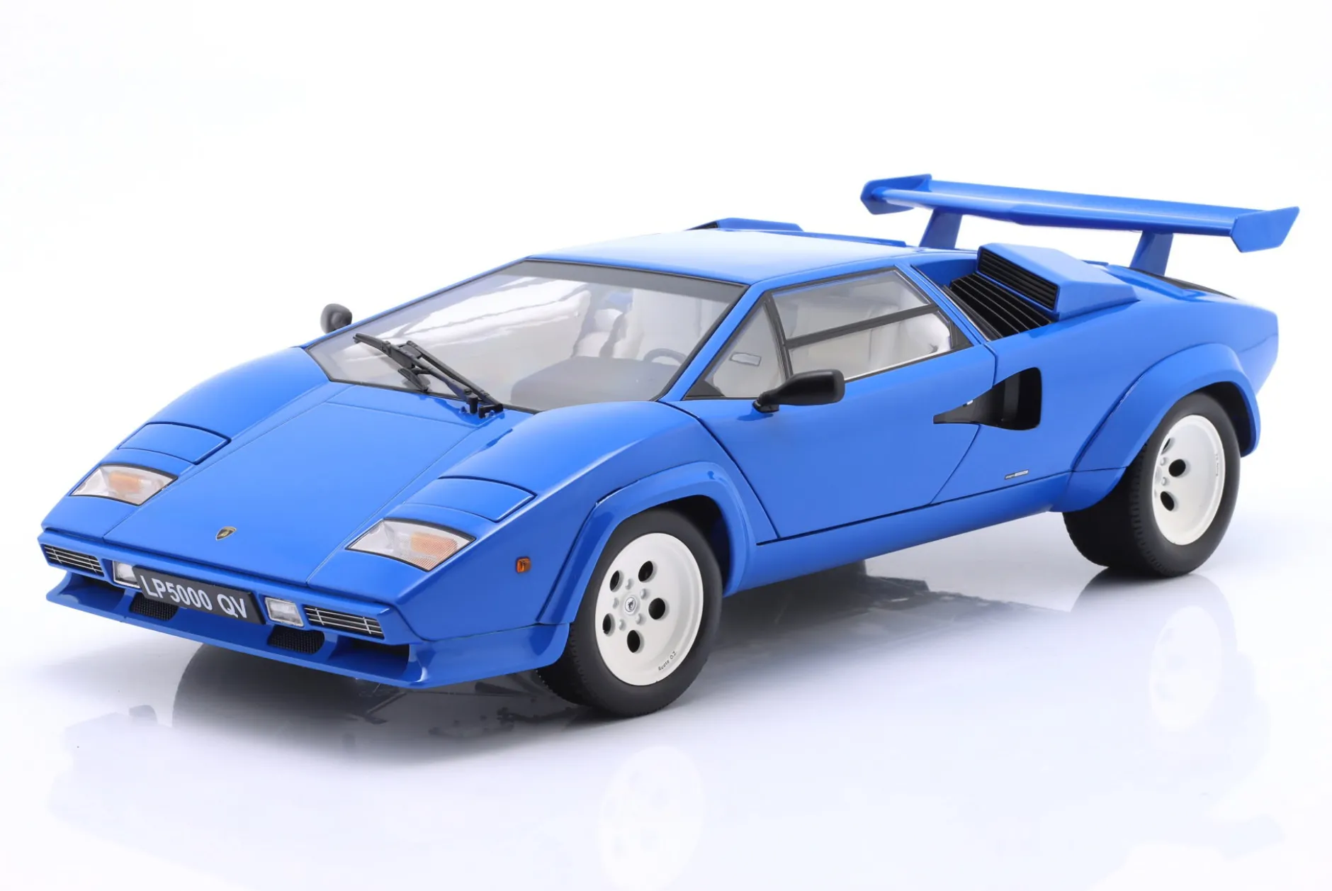 Lamborghini Countach LP5000S QV Baujahr 1985 blau 1:12 KK-Scale