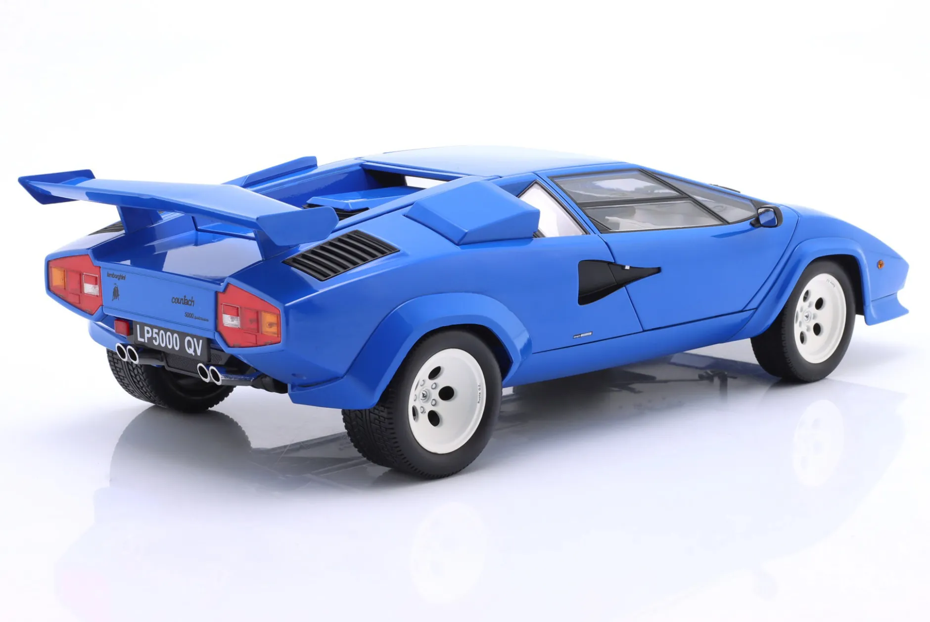 Lamborghini Countach LP5000S QV Baujahr 1985 blau 1:12 KK-Scale