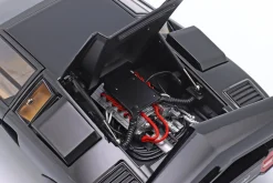 Lamborghini Countach LP 5000 S QV Baujahr 1985 schwarz 1:12 KK-Scale